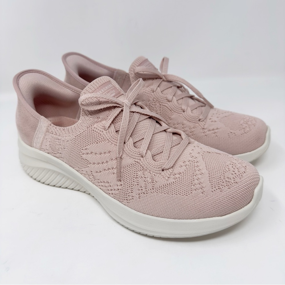 Martha Stewart X Skechers Slip-Ons Ultra Flex Back On Track